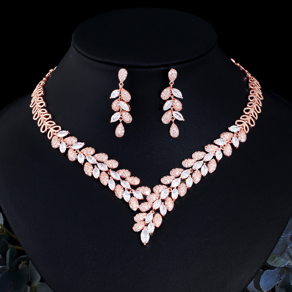 Women Accessories Dubai - CWWZircons Gorgeous Cubic Zirconia Stone Dubai