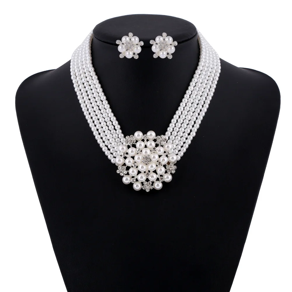 Audrey Hepburn Breakfast at Ti - огляд і ціна Women'S Accessories In The 1950S